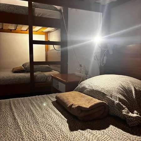 Lanzarote Surf House 6 Guests * Famara